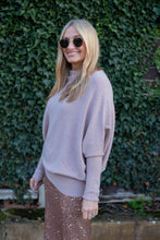Load image into Gallery viewer, Sequin Pencil Skirt - Rose Gold

