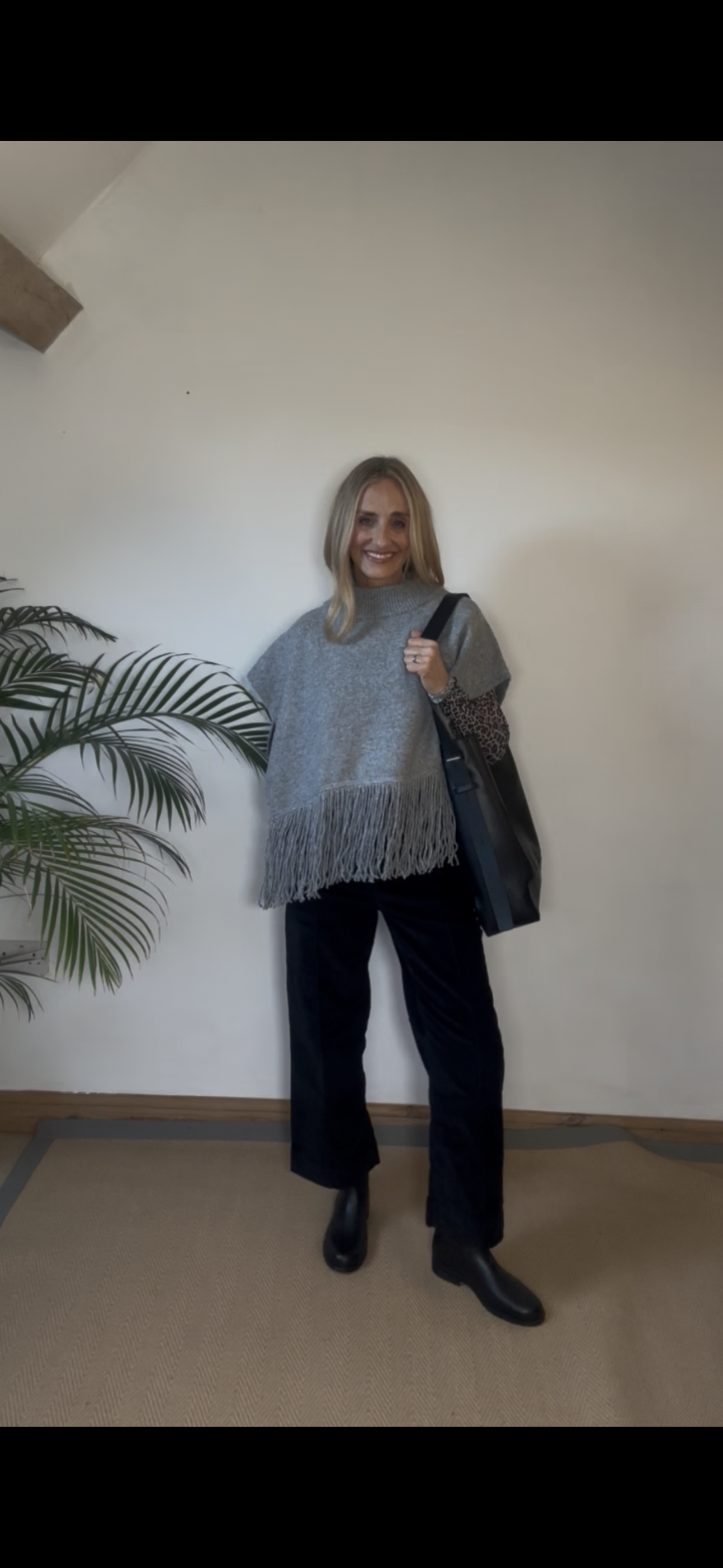 Cropped Black  Cords