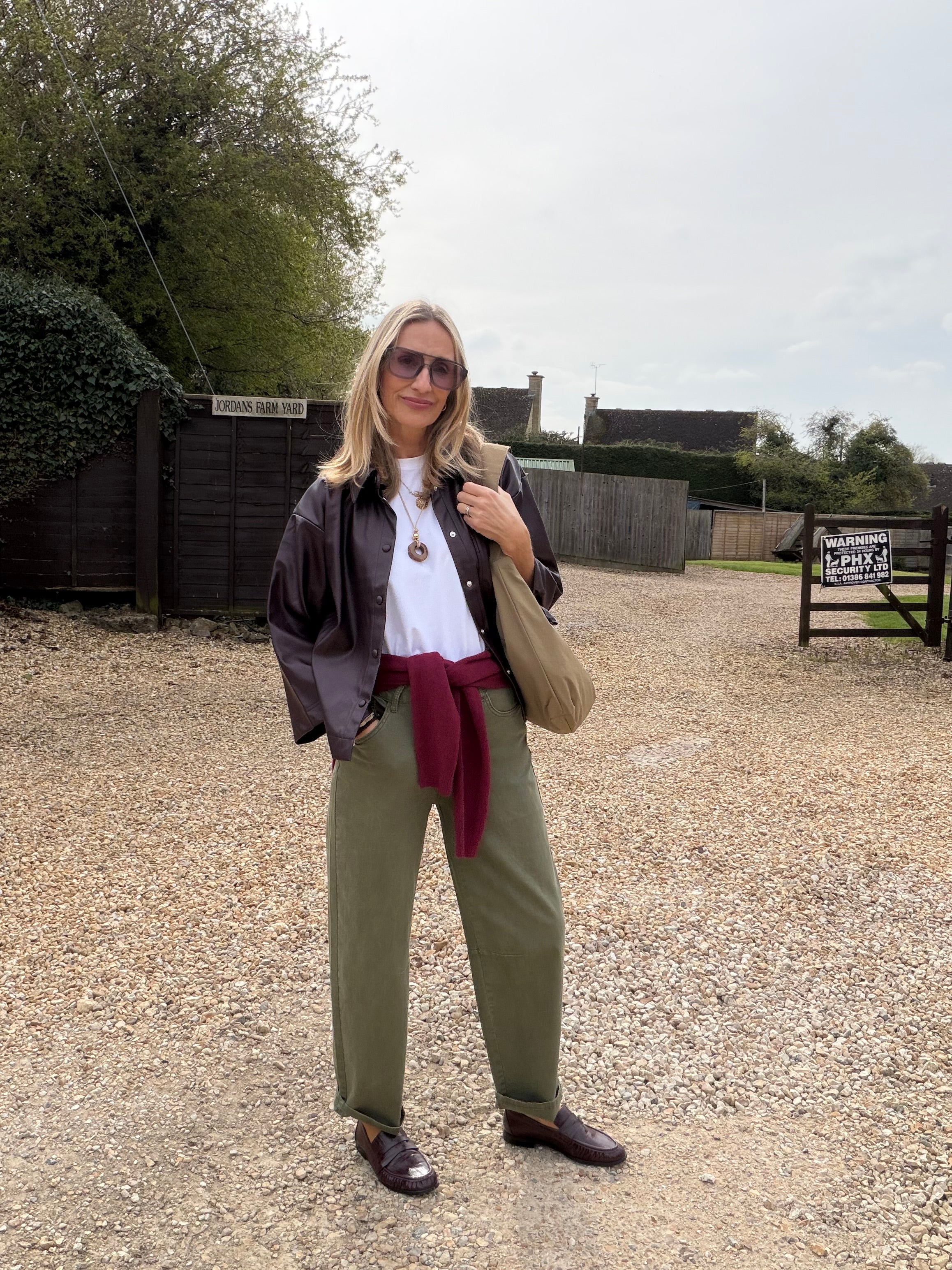 Slim Barrel Chinos