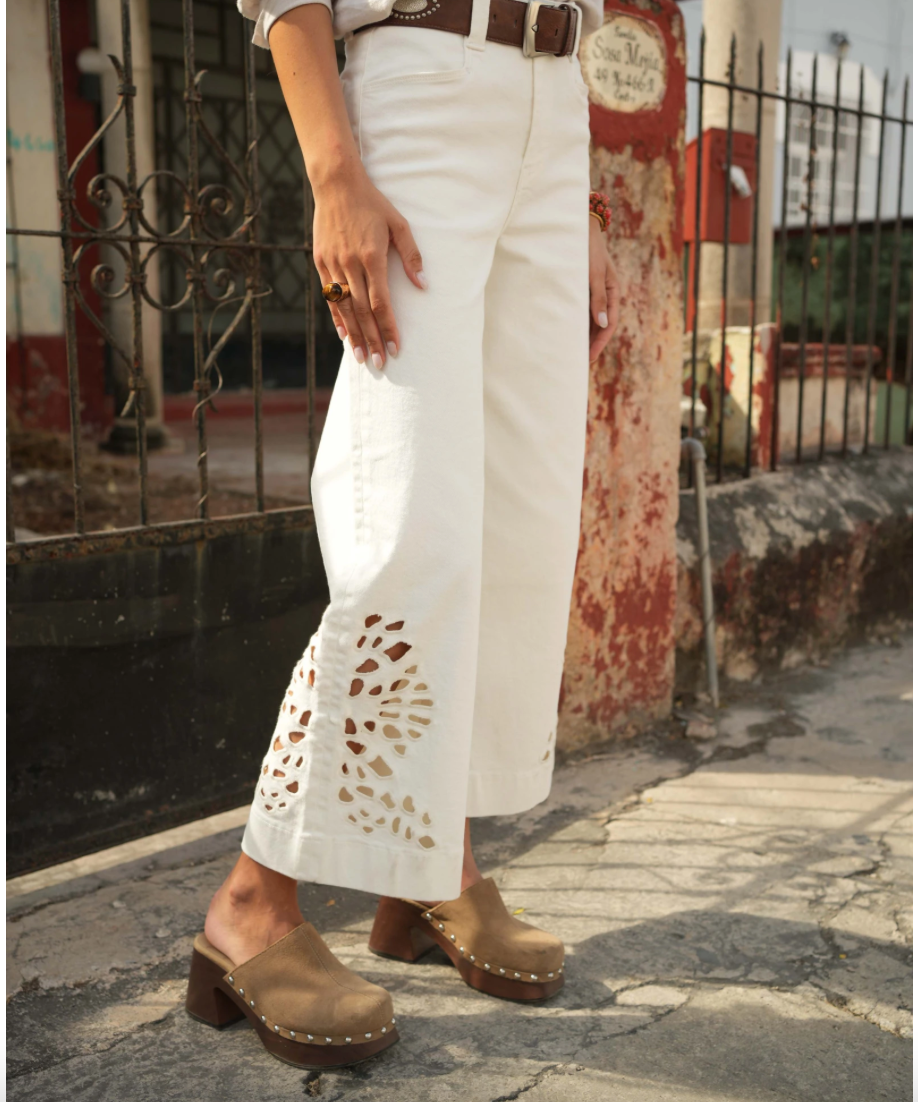 Broderie Jeans