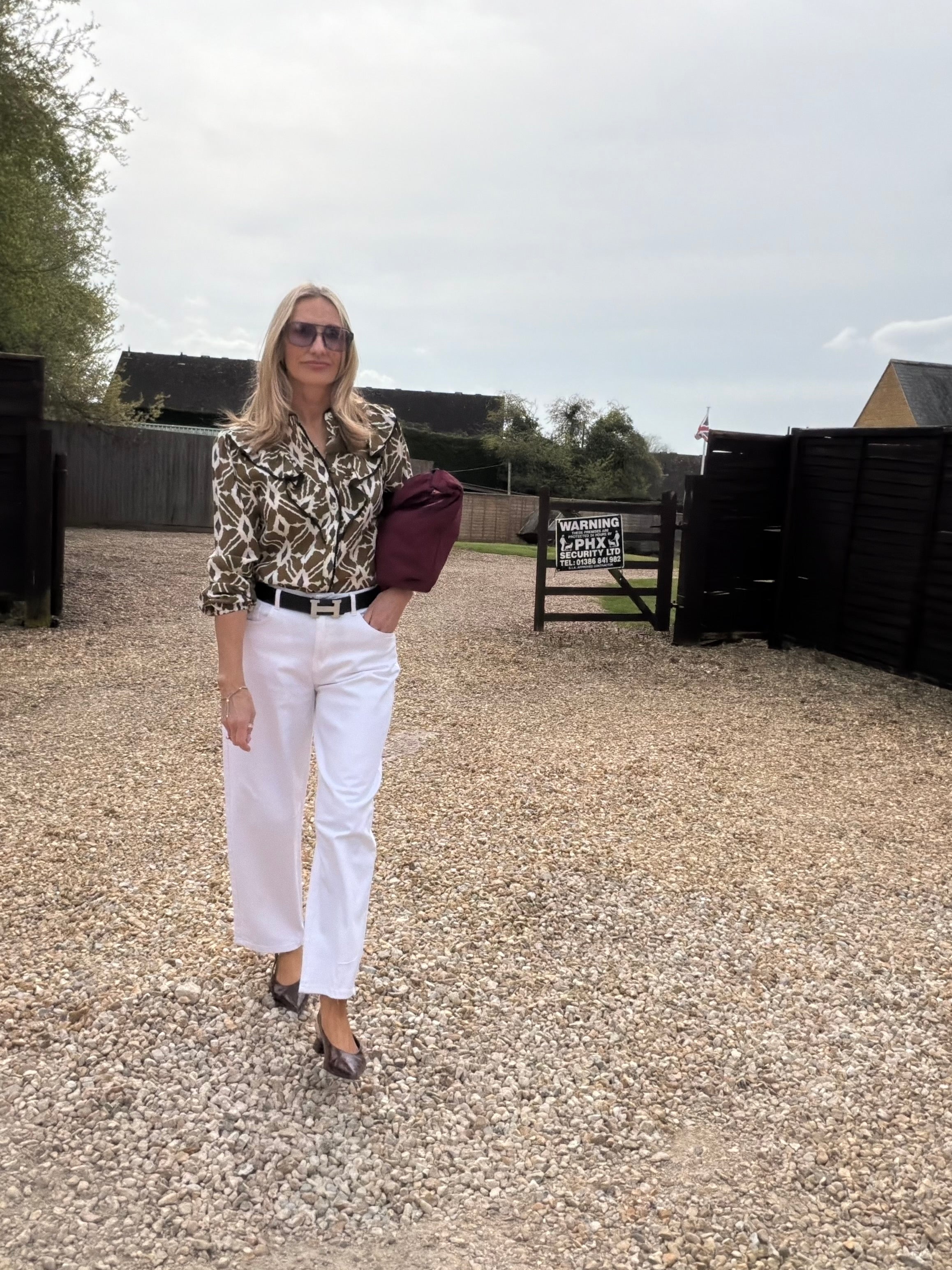 Slim Barrel Chinos