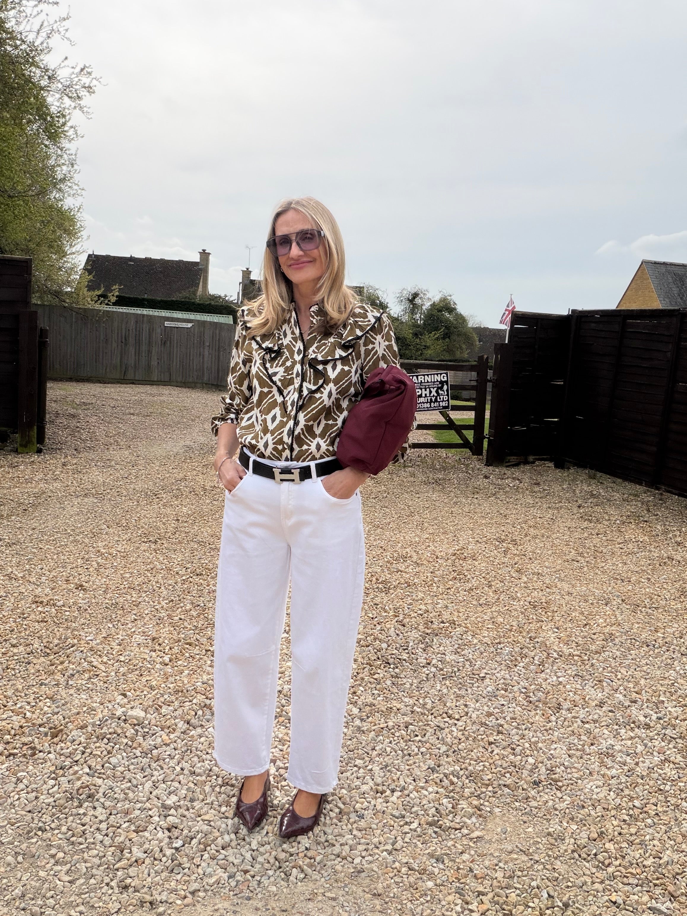 Slim Barrel Chinos