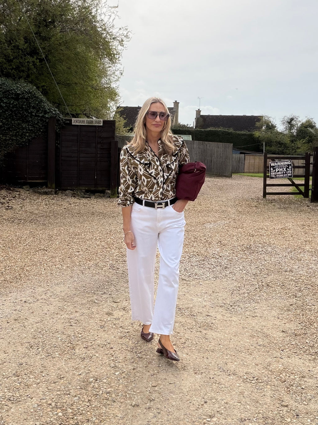 Slim Barrel Chinos