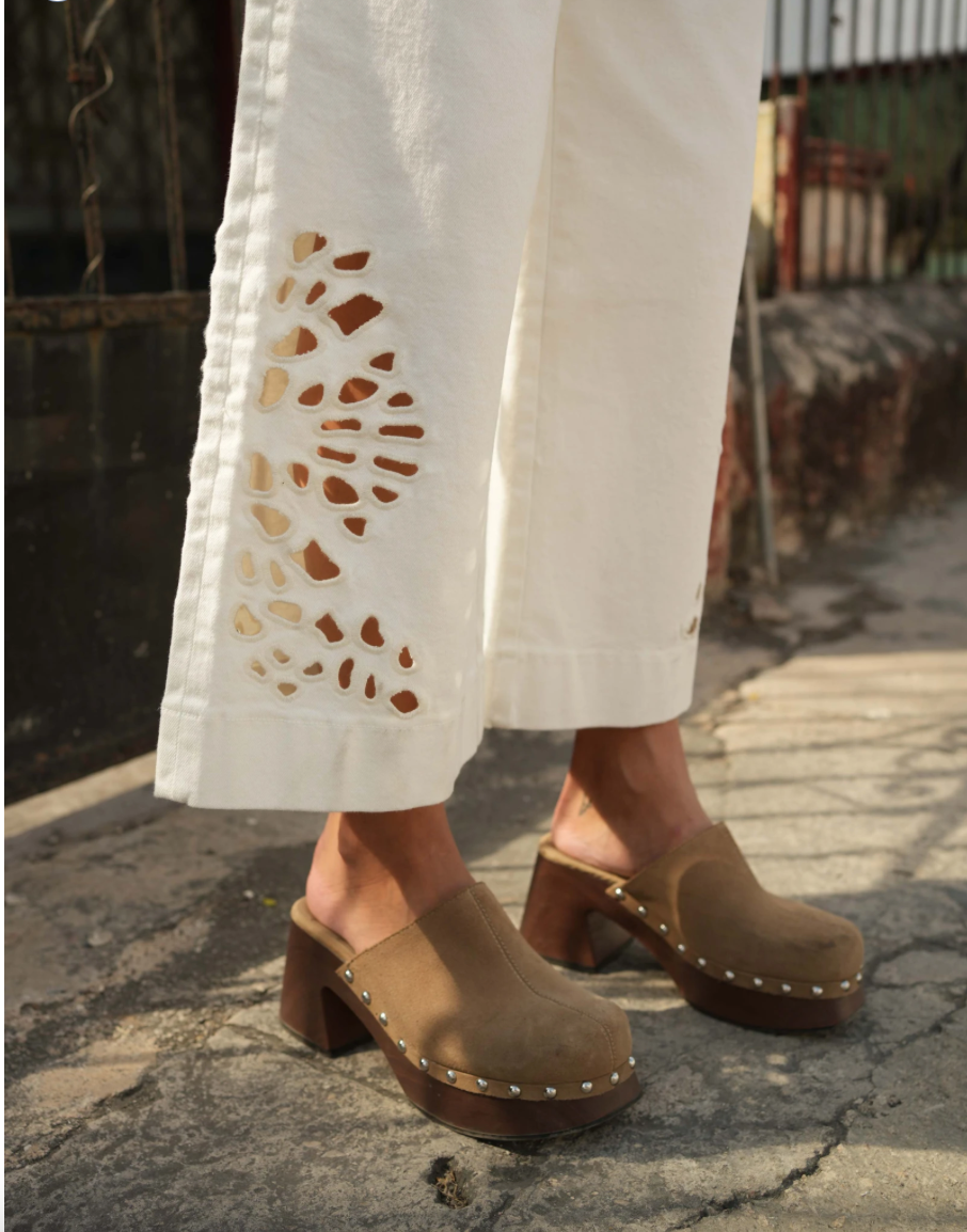 Broderie Jeans