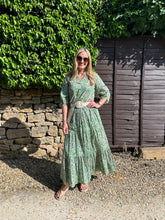 Load image into Gallery viewer, Green Floral Blouse

