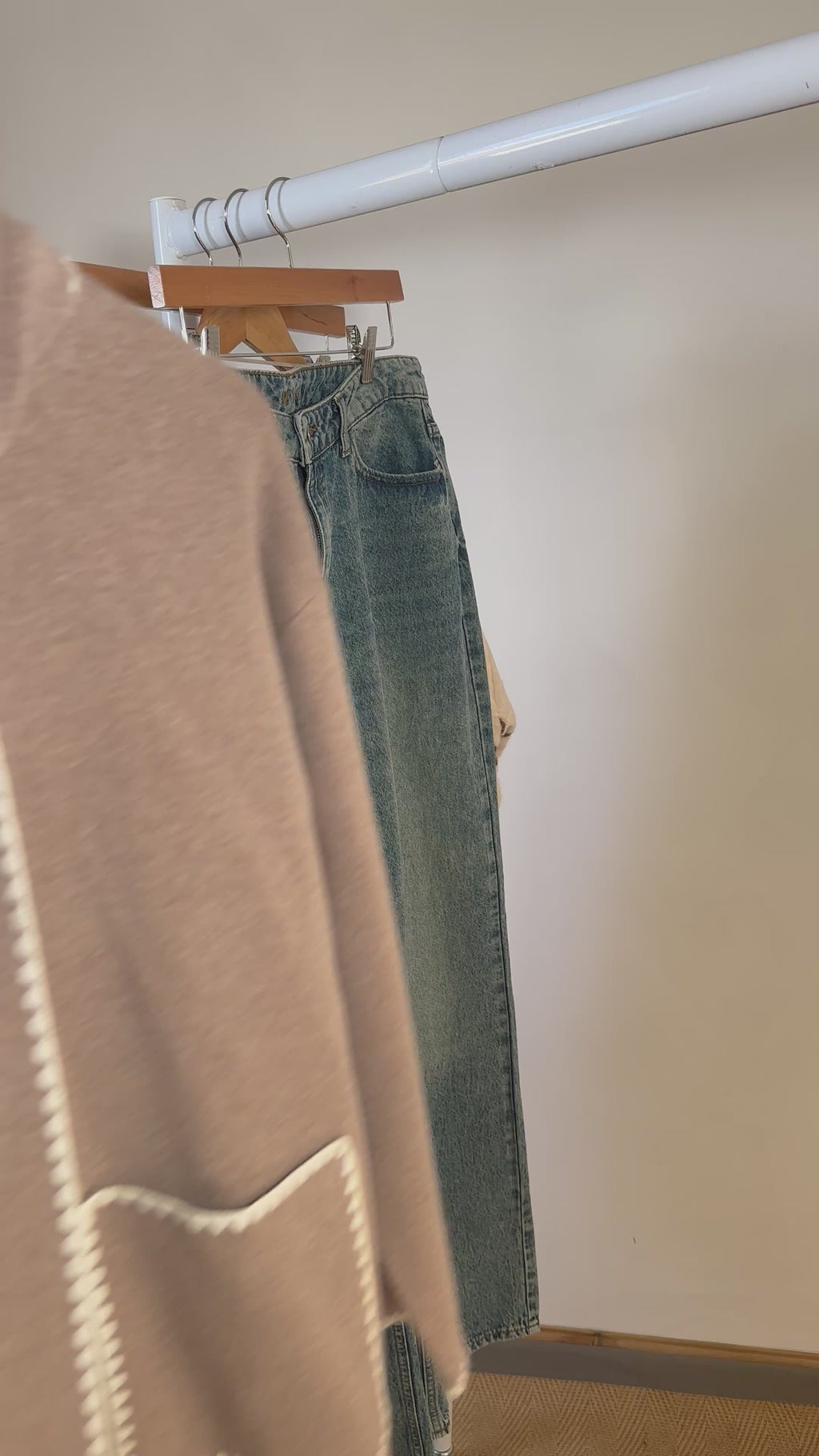 Knitted Jacket with Scarf - Beige