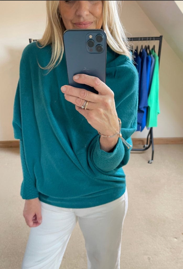 Asymmetric Jumpers
