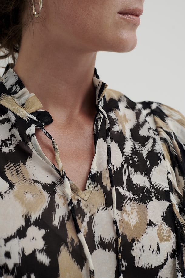 Scandi Blouse