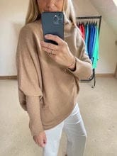 Asymmetric Jumpers