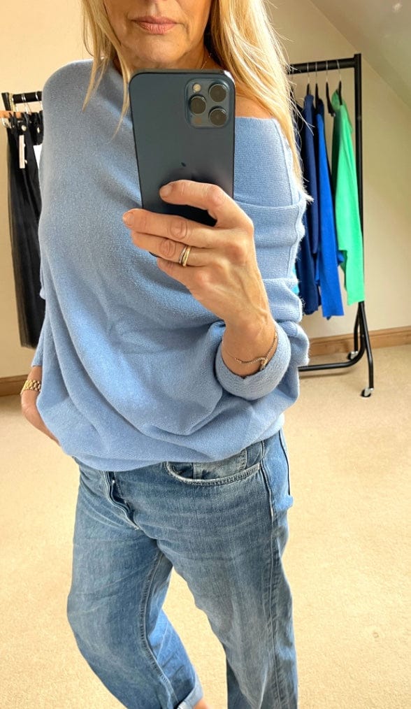 Asymmetric Jumpers