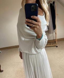 Asymmetric Jumpers