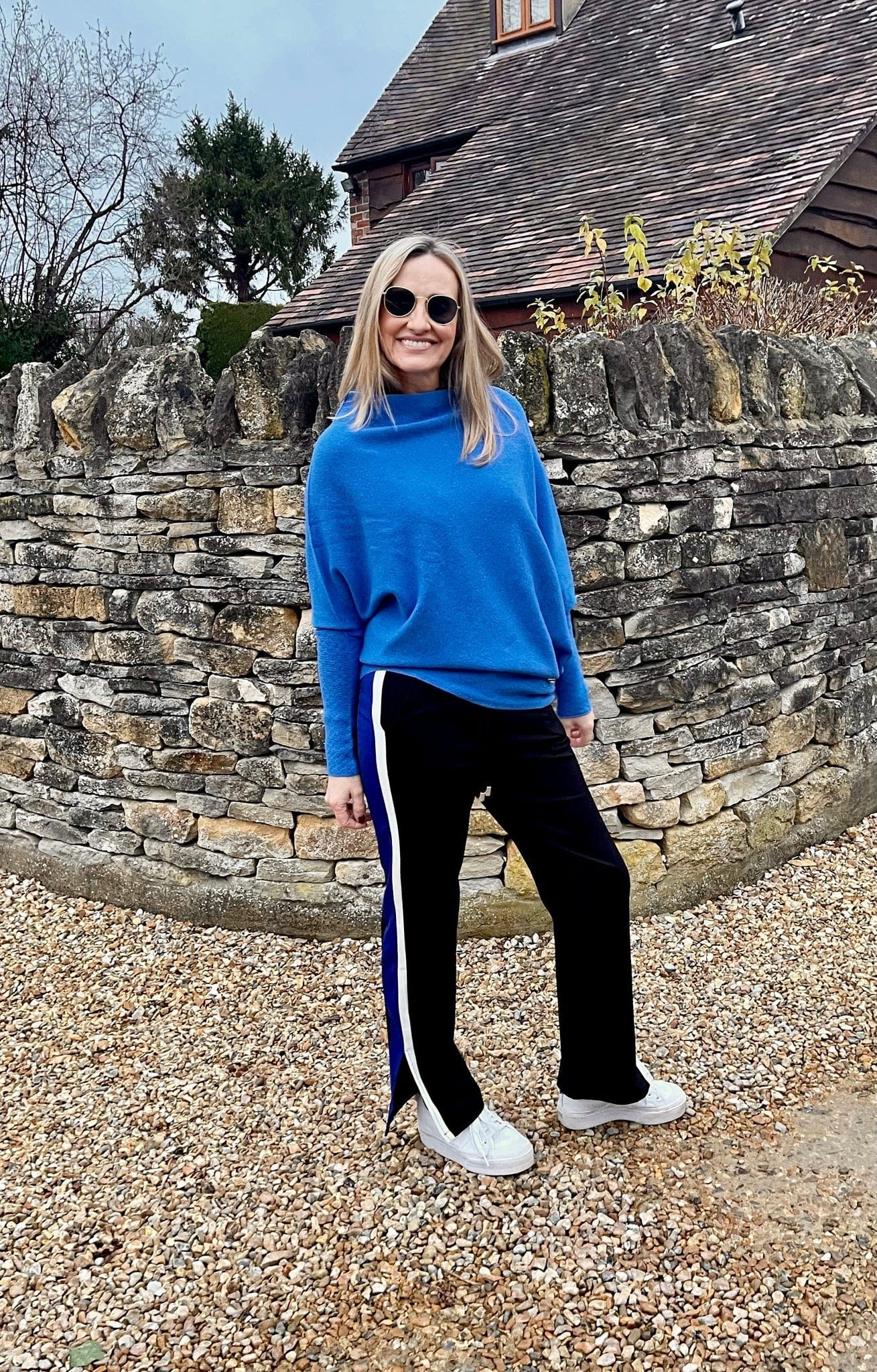 Asymmetric Jumpers