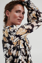 Load image into Gallery viewer, Scandi Blouse
