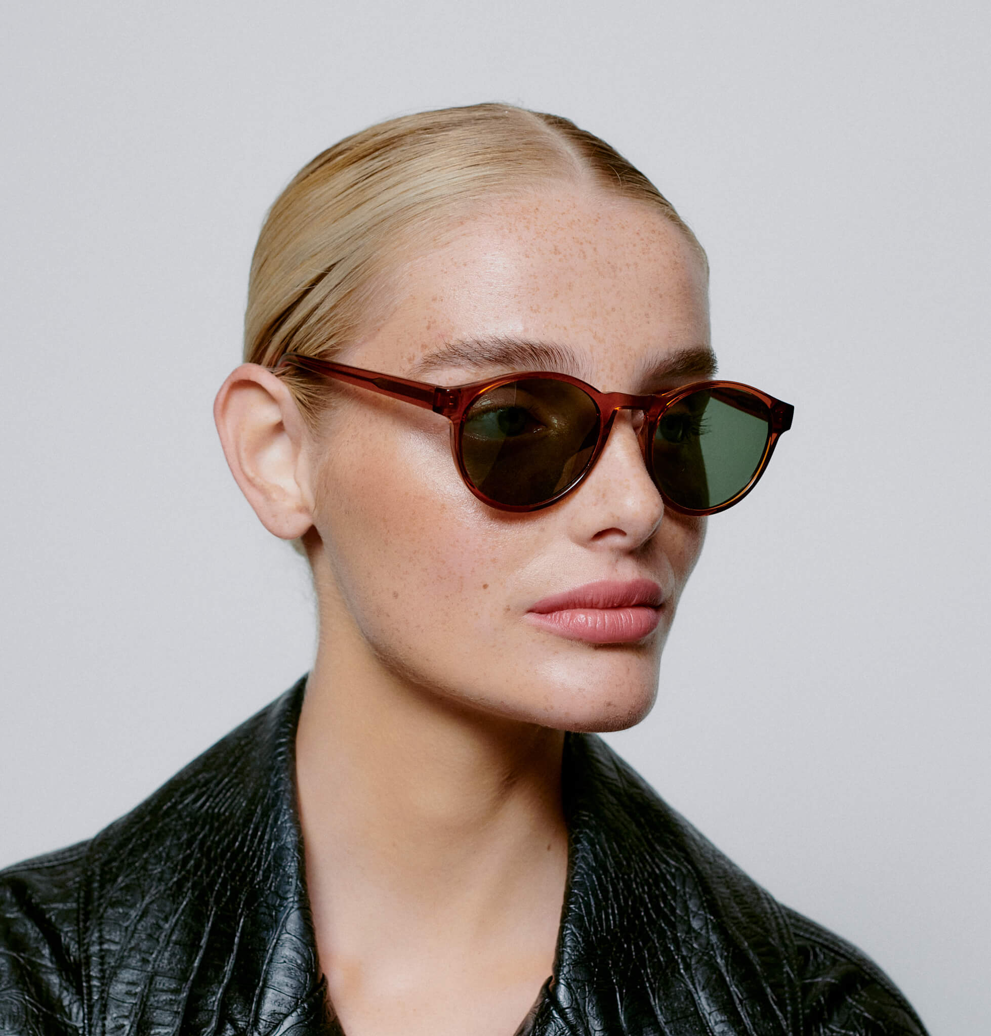 Marvin - Brown Transparent