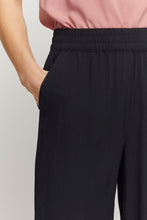 Load image into Gallery viewer, Black Crop Pants
