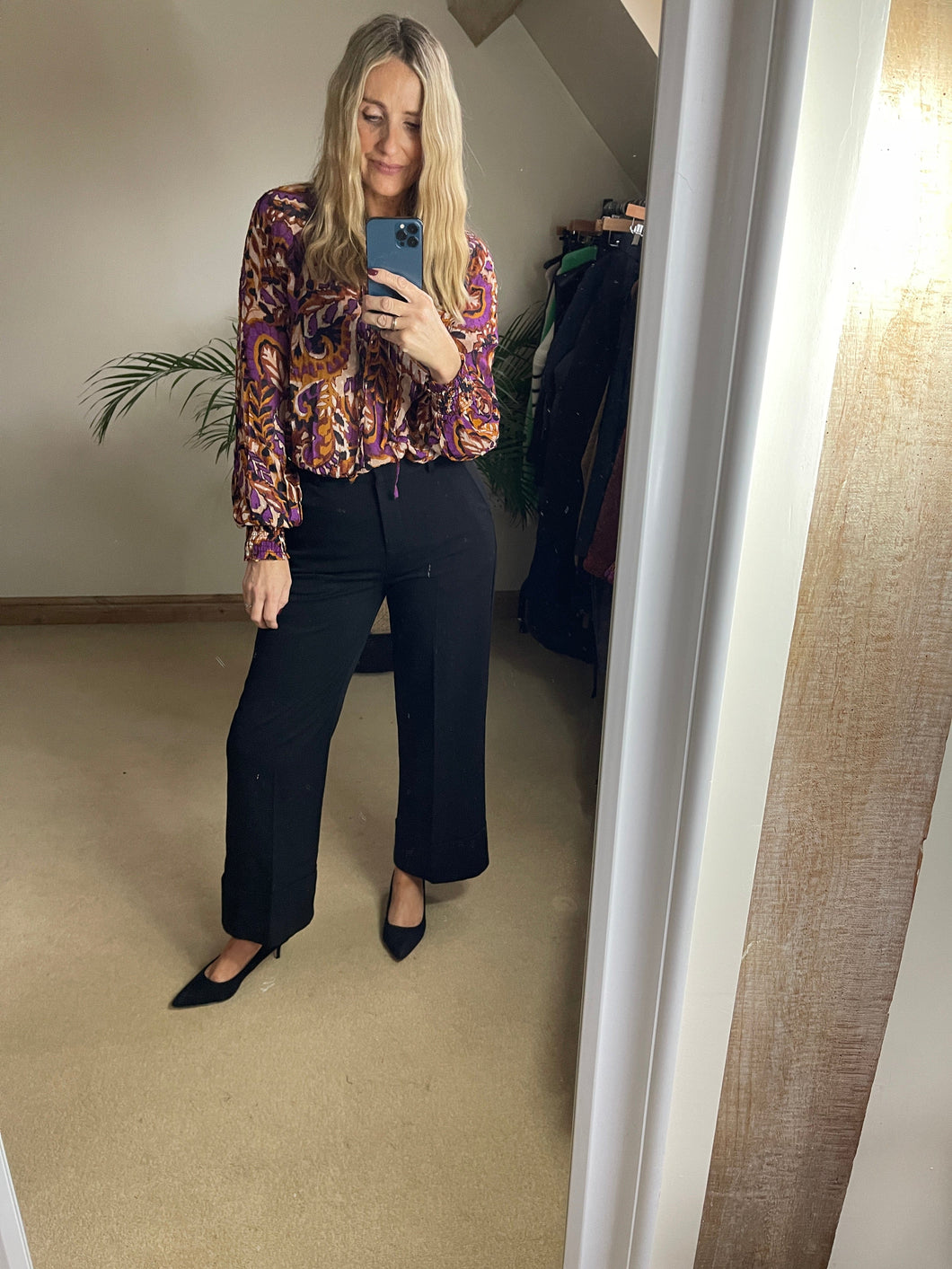 Wide Leg cuffed Trousers