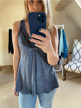 Load image into Gallery viewer, Silky Cami
