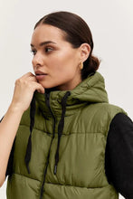 Load image into Gallery viewer, Quilted Gilet - Olive
