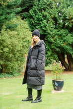 Load image into Gallery viewer, Sleeping Bag Coat - Black
