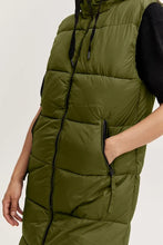 Load image into Gallery viewer, Quilted Gilet - Olive
