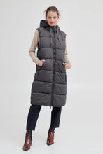 Load image into Gallery viewer, Quilted Gilet - Blackened Pearl
