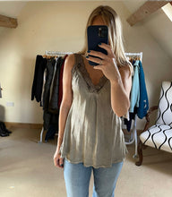 Load image into Gallery viewer, Silky Cami

